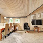 Nordskraenten Holiday home *