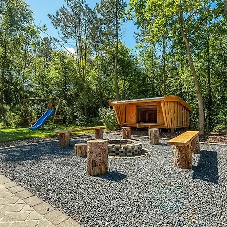 4 Bedroom Stunning In Oksbol *