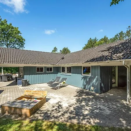 4 Bedroom Stunning In Oksbol *